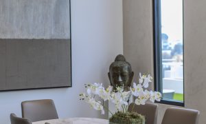 Professional real estate photographer in Los Angeles. Offering high-quality photography for listings, Airbnb, luxury properties, and commercial real estate.