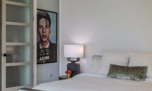 Professional real estate photographer in Los Angeles. Offering high-quality photography for listings, Airbnb, luxury properties, and commercial real estate.
