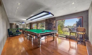 a3e3b5439e0c36e55d5ea9c2fea2b04c-uncropped_scaled_within_1536_1152