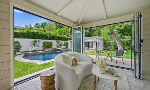 a51b1a317e17c00f18d17204c43de6bf-uncropped_scaled_within_1536_1152