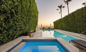 be25115391ada18ae90d3888ee370a0c-uncropped_scaled_within_1536_1152