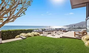 c55d7d249c12c0ac6f2e5b1b49a6fd48-cc_ft_384