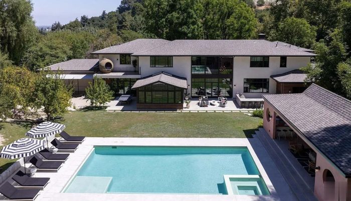 cb450fdd915d453bfaaf2f24b3d57d23-uncropped_scaled_within_1344_1008