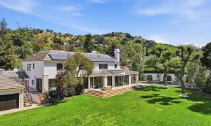 e84a1a0863ea94d1fc4510b4b26a6ee8-uncropped_scaled_within_1536_1152