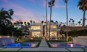 fc74064ac61936fbfc89433987febee9-uncropped_scaled_within_1344_1008